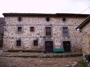 Edificio de la antigua escuela - sede de la Asociación